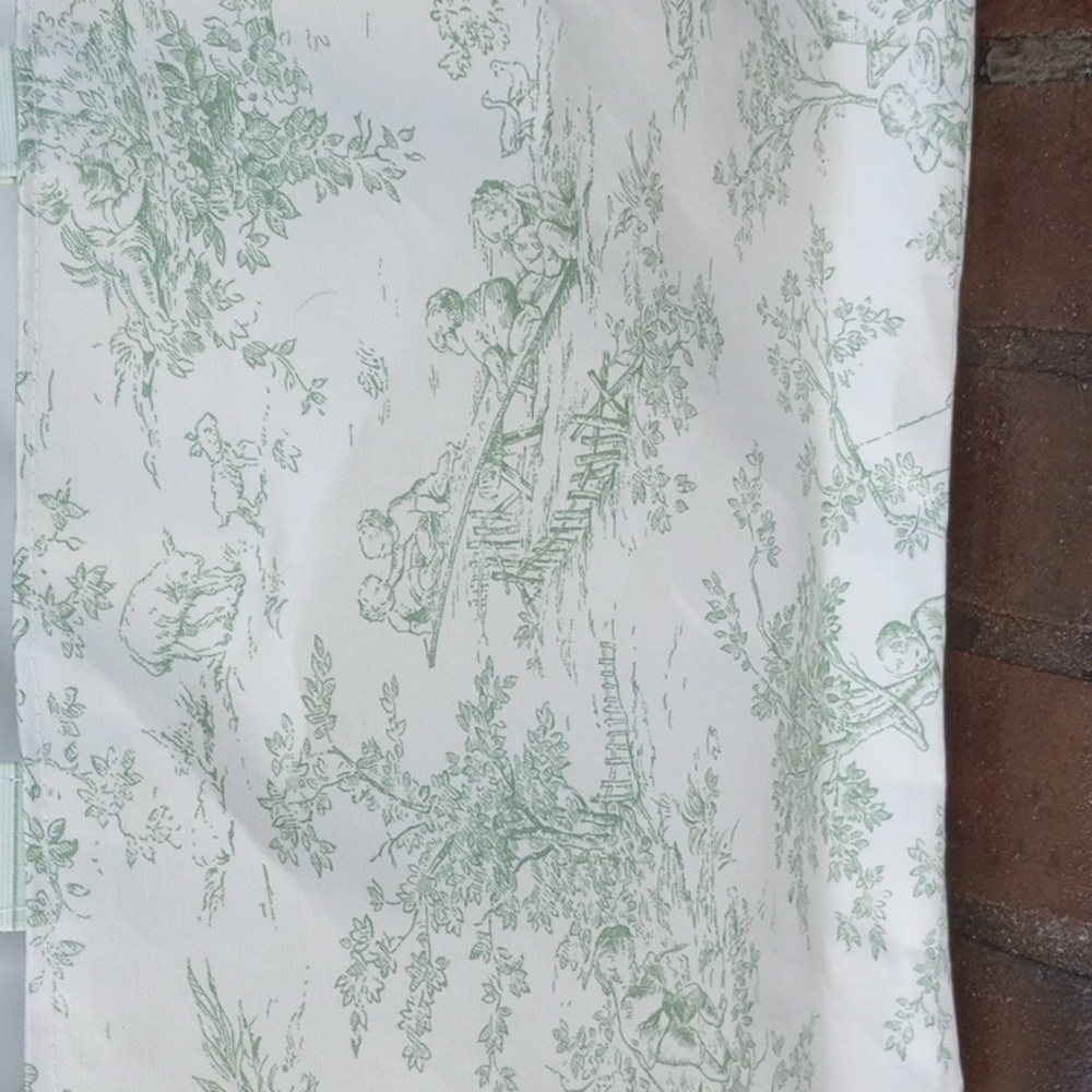 Vintage Style Toile Green and Cream Medium Tote Bag - Picture 5 of 6